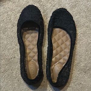 Mudd Black Minimalist Flats for Everyday Comfort